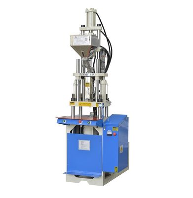 USBケーブルのための 20 トン小型垂直プラスチック注射鋳造機