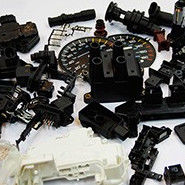 自動車部品の製造のための250トンの低作業台回転垂直注射型鋳造機