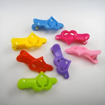 85トンの垂直プラスチック製品 インジェクション鋳造機 ヘアピンパーツの製造