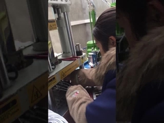 20トンの小さな垂直プラスチックインジェクション鋳造機