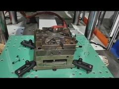 160トンの垂直単スライド注射型機 キャビンの空気フィルターに使用